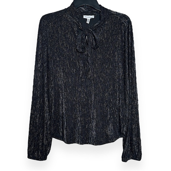 3/$20 💥 Long Sleeve Keyhole Bow Mock Neck Black & Silver Shimmery Blouse NWT - Picture 1 of 17